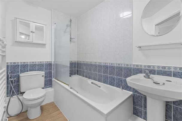 Sopwith Way, Kingston Upon Thames, KT2 - Photo 1