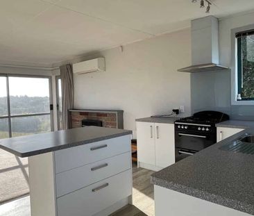 THREE BEDROOMS - WAITARERE BEACH - Photo 4