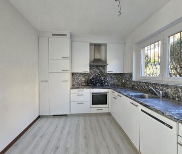 BRIGHT, RENOVATED, WIDE TERRACE AND BEAUTIFUL VIEW - Foto 3