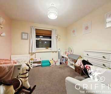 Burns Close, Billericay, CM11 - Photo 3