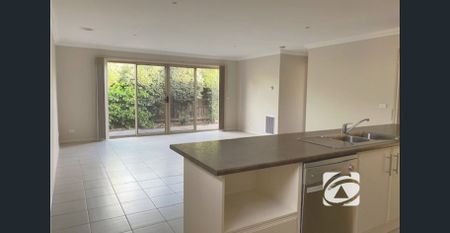 EXCELLENT TWO BEDROOM UNIT IN PRIME LOCATION - Photo 3