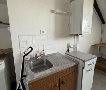 Location Appartement 1 pièce 25m² ANGERS 49100 - Photo 4