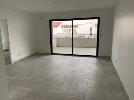 Location appartement 2 pièces 50.59 m² à Tournon-sur-Rhône (07300) - Photo 4