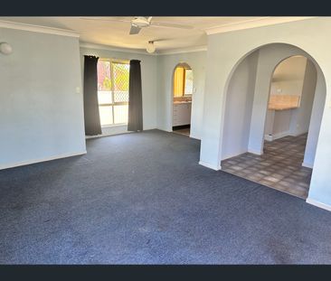 170 Emerald Drive, Regents Park, Qld 4118 - Photo 6
