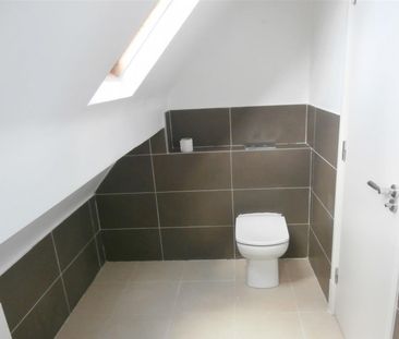 Knighton Drive, Leicester - Photo 5