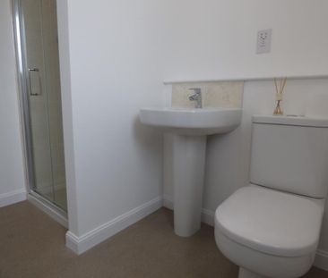 1 bedroom flat to rent - Photo 6
