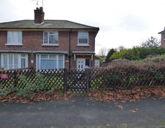 4 Bed - Laurel Road, Gillingham - Photo 1