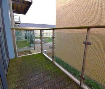 2 bedroom apartment to rent - Photo 6