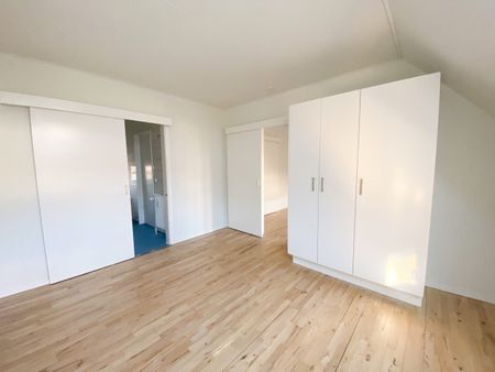 Dejlig lys og hyggelig 2-værelses lejlighed - Photo 2