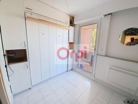 Location Appartement 4 pièces Meublé 90m² ST LAURENT DU VAR 06700 - Photo 3
