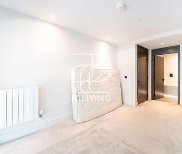3 bedroom flat to rent - Photo 3