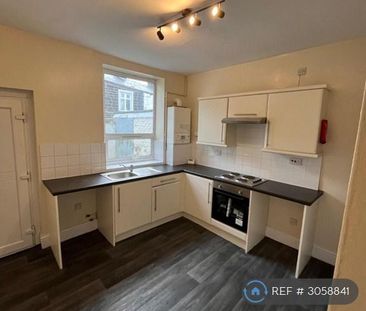 2 bedroom terraced house to rent - Photo 2