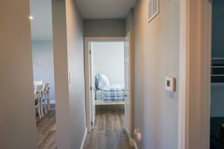 For Lease - 8685 Roosevelt Street, Niagara Falls, Ontario - Photo 2