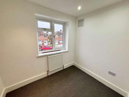 Brightside Avenue, Staines-upon-thames, TW18 - Photo 4