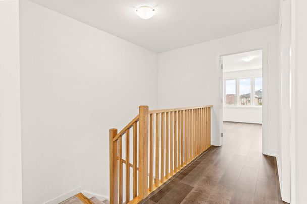 For Lease - 14 Blue Forest Crescent, Barrie, Ontario - Photo 1