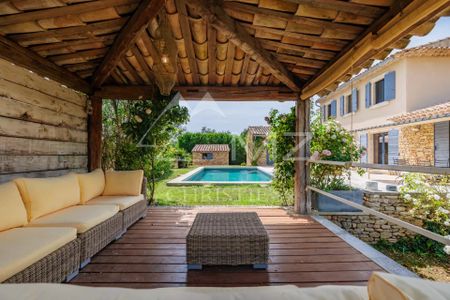 Luberon - Belle maison de vacances avec piscine chauffée - Photo 3