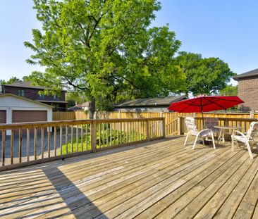 For Lease - 97 Edgecroft Road, Toronto, Ontario - Photo 2