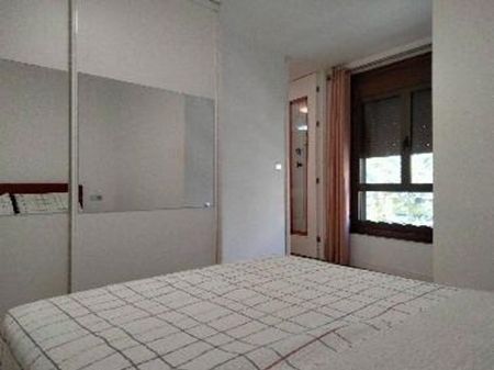 3 room luxury Apartment for rent in Alicante, Spain - Photo 3