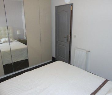 Location Appartement 3 pièces 75m² MARSEILLE 2ème - Photo 4