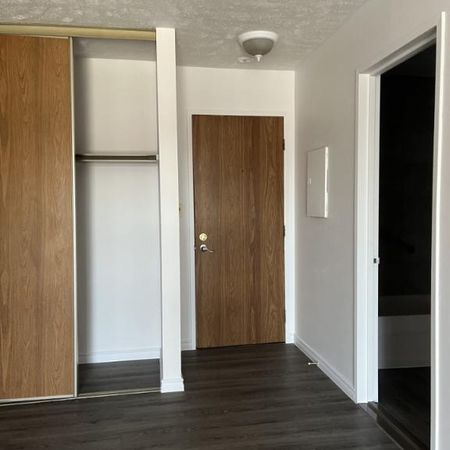 Granby 3 1/2 libre immédiatement Pas animaux Non Fumeur 55 ans Plus - Photo 4