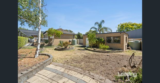 Spacious Family Home in Central Sunbury - Photo 1