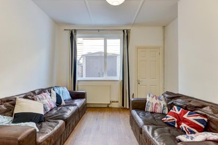 6 bedroom house to rent - Photo 2