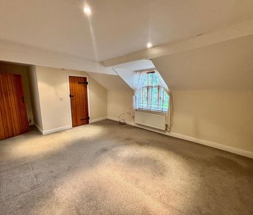 Winsford, Darnhall - Photo 5