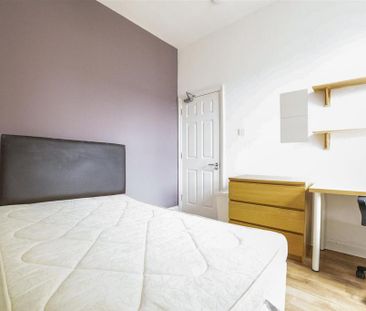 4 bedroom maisonette to rent - Photo 5