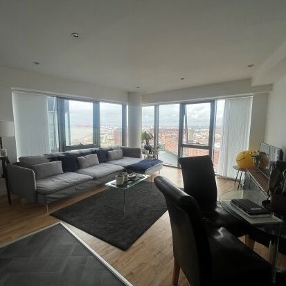 Alexandra Tower, Princes Parade, L3 - Photo 1