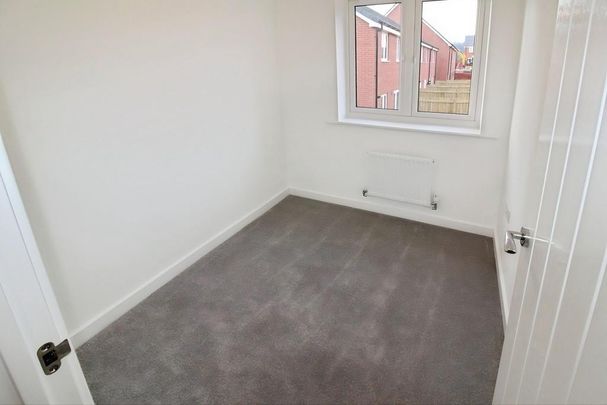 3 bedroom end of terrace house to rent - Photo 1