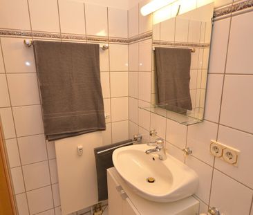 City-Residence: Modern möblierte 1.-Zi.-Wohnung in Laufnähe zur Alt... - Photo 2