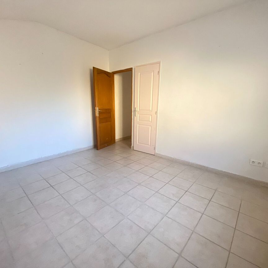 Location appartement 3 pièces, 62.28m², Lézignan-Corbières - Photo 1