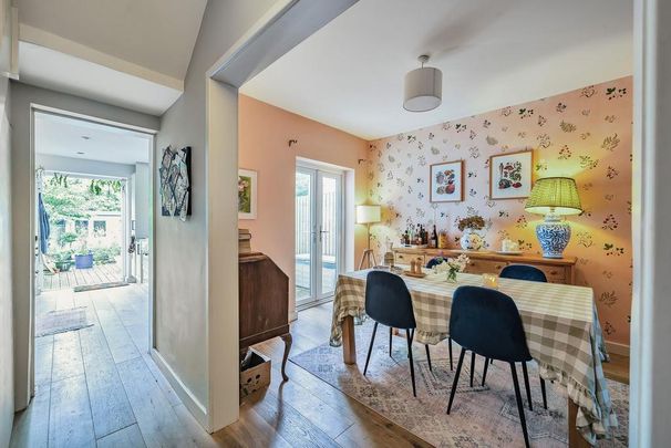 3 bedroom terraced house to rent - Photo 1