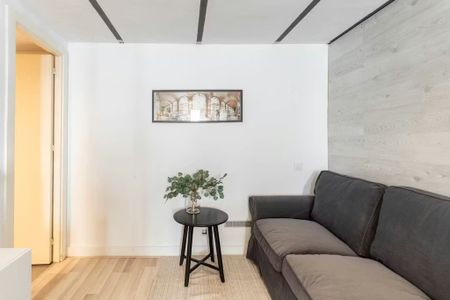 Carrer de Sant Roc, Barcelona, Catalonia 08014 - Photo 3