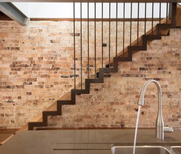 Architecturally designed park side home with spectacular city & par... - Photo 1