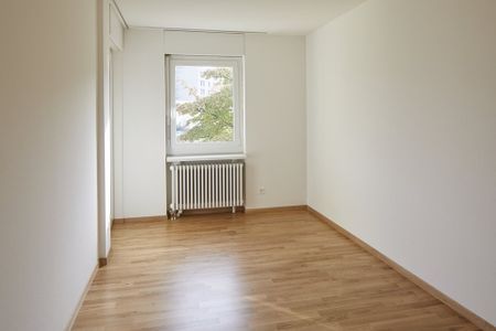 Geräumige und lichtdurchflutete Familienwohnung mit zwei Balkonen - Photo 5