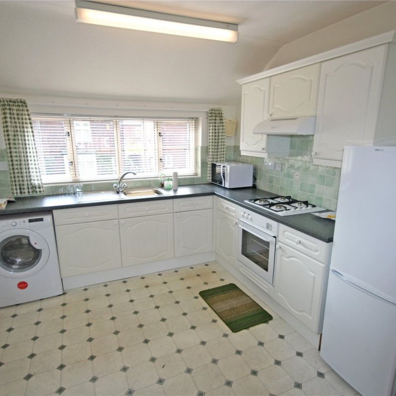 Ednaston Road, Nottingham, Nottinghamshire, NG7 - Photo 1
