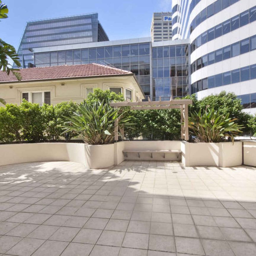 PERFECT STUDIO CLOSE TO EVERYTHING! - Photo 1