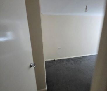 1 Bed Flat, Tyrell Court, SO18 - Photo 1
