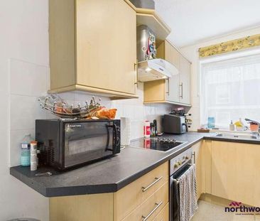 St Annes Road, Upperton, Eastbourne, BN21 - Photo 6