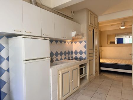 Location Appartement 1 pièce 28m² LA CIOTAT 13600 - Photo 4