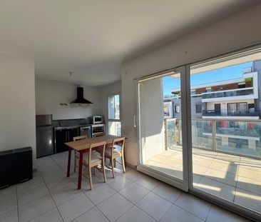 Location Appartement 1 pièce 35m² - Photo 4