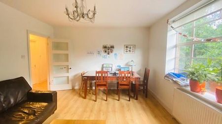 3 bedroom apartment to rent - Photo 2