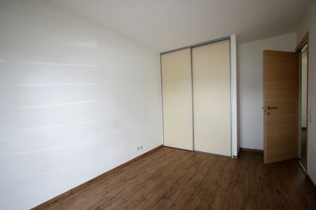 ST MARTIN BELLEVUE / Location Appartement 143 m² - Photo 4