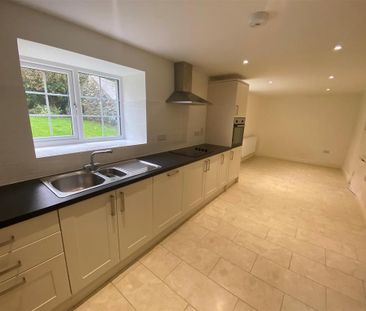 4 bedroom barn conversion to rent - Photo 3