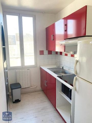 Location Appartement 1 pièce 25m² NIORT 79000 - Photo 4