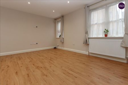St. Albans Road, Watford, Hertfordshire, WD17 - Photo 4