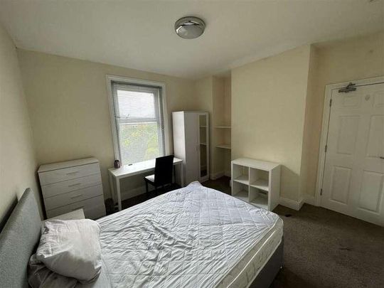 Alma Road, Winton, BH9 - Photo 1