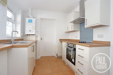 2 bedroom terraced house to rent - Photo 5