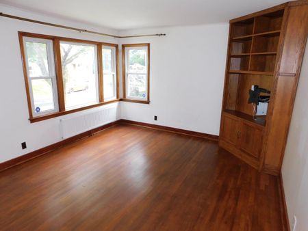 FOR RENT – 2 Graham Street, Dartmouth, Nova Scotia - Photo 2